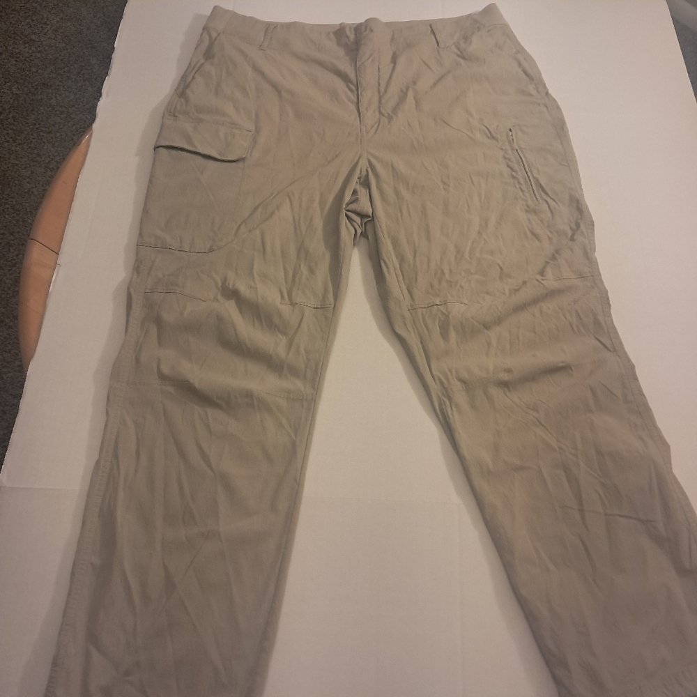 Athleta Trekkie Utility Cargo Pant Sz 18